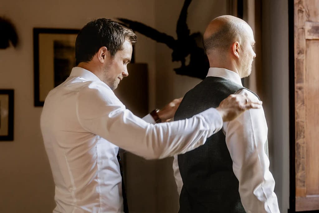 Hochzeitsfotografie Marie Monheim – Emotionale Augenblicke während der Hochzeitsvorbereitungen