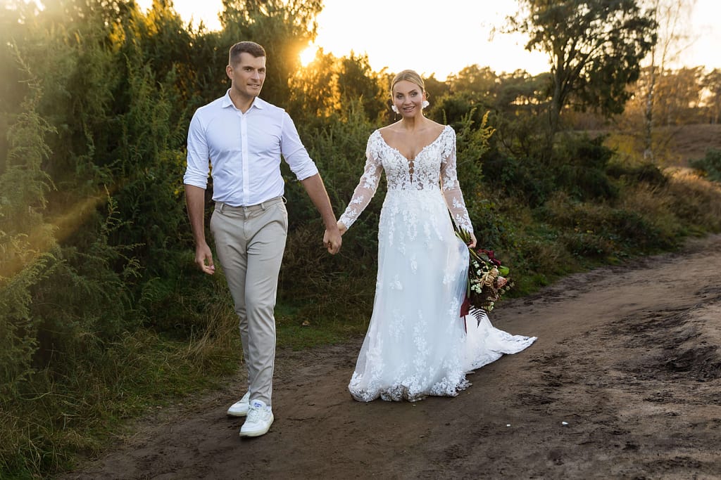 Hochzeitsfoto mit Hochzeitspaar in Schloss Neuhaus