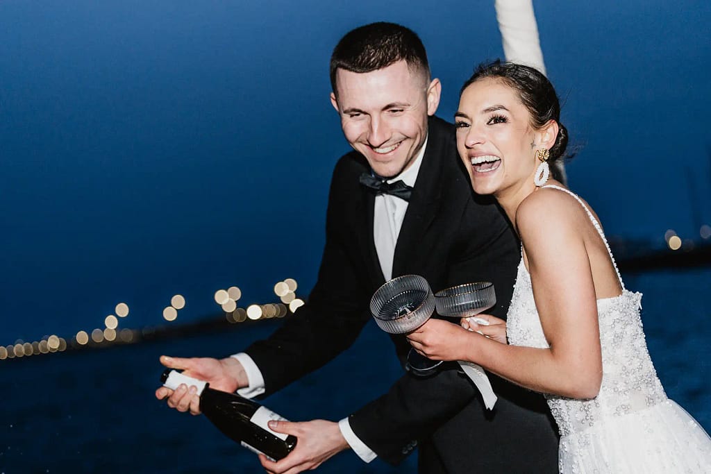 Hochzeitsfotograf Bielefeld Unvergessliche und Glückliche Momente, das Brautpaar genießt es