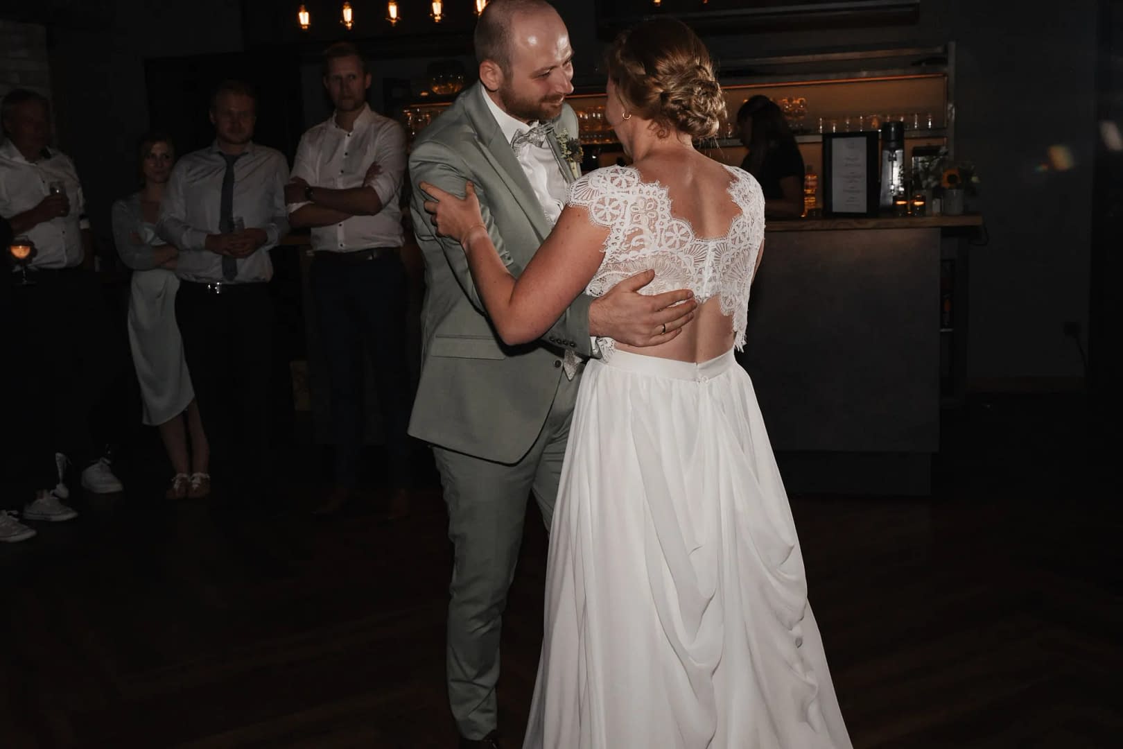 hochzeit landwerk melle hochzeitstanz umarmung 223