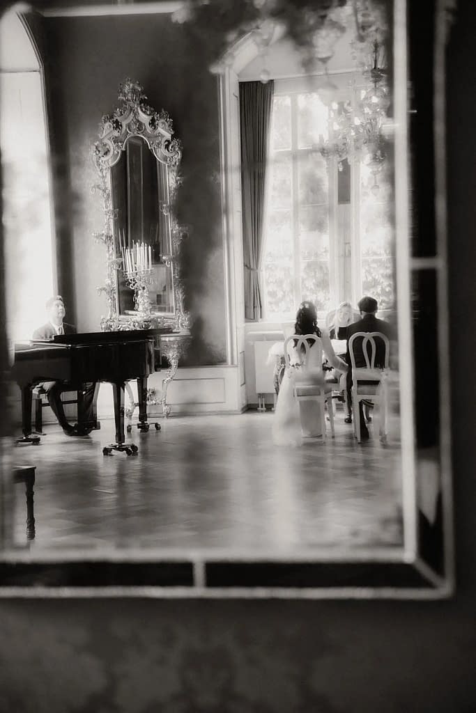 Hochzeitsshooting im Schloss Detmold Brautpaar heiratet in einem Märchenschloss (20)