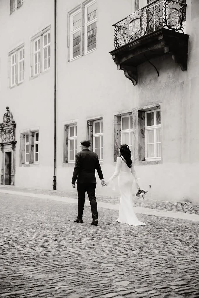 Hochzeitsshooting im Schloss Detmold Brautpaar heiratet in einem Märchenschloss (22)