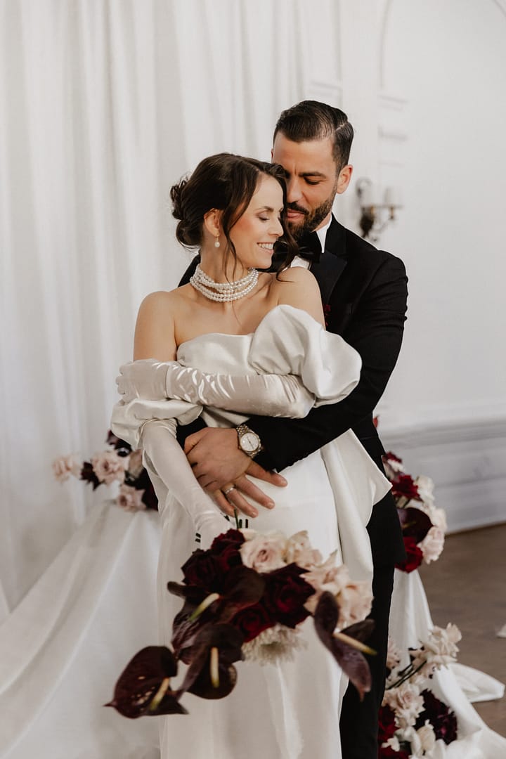 Strahlend vereint am großen Tag Harmonie und Glück in perfekter Nähe